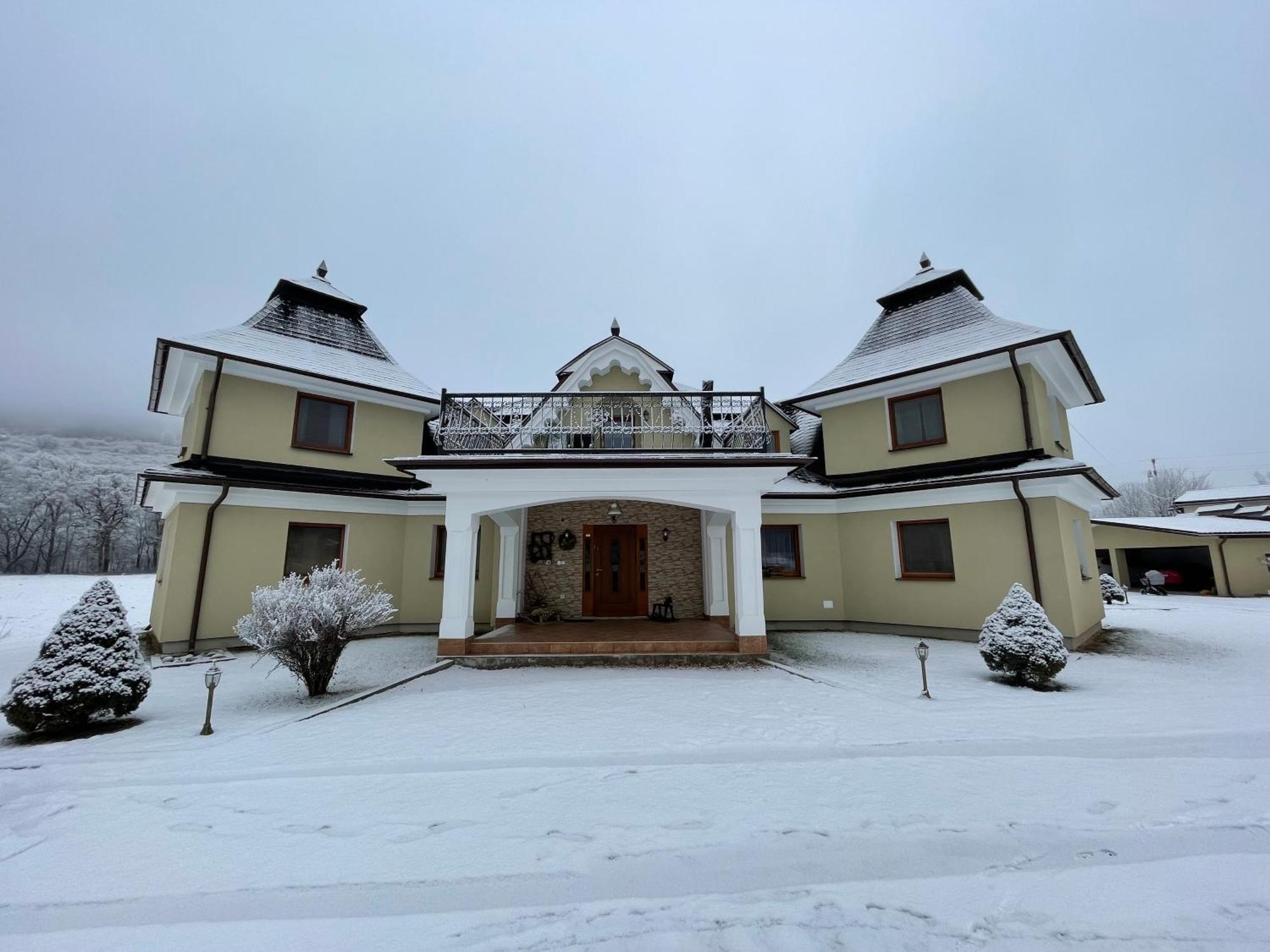 Penzion U Dvoch Levov Oravsky Podzamok Ngoại thất bức ảnh